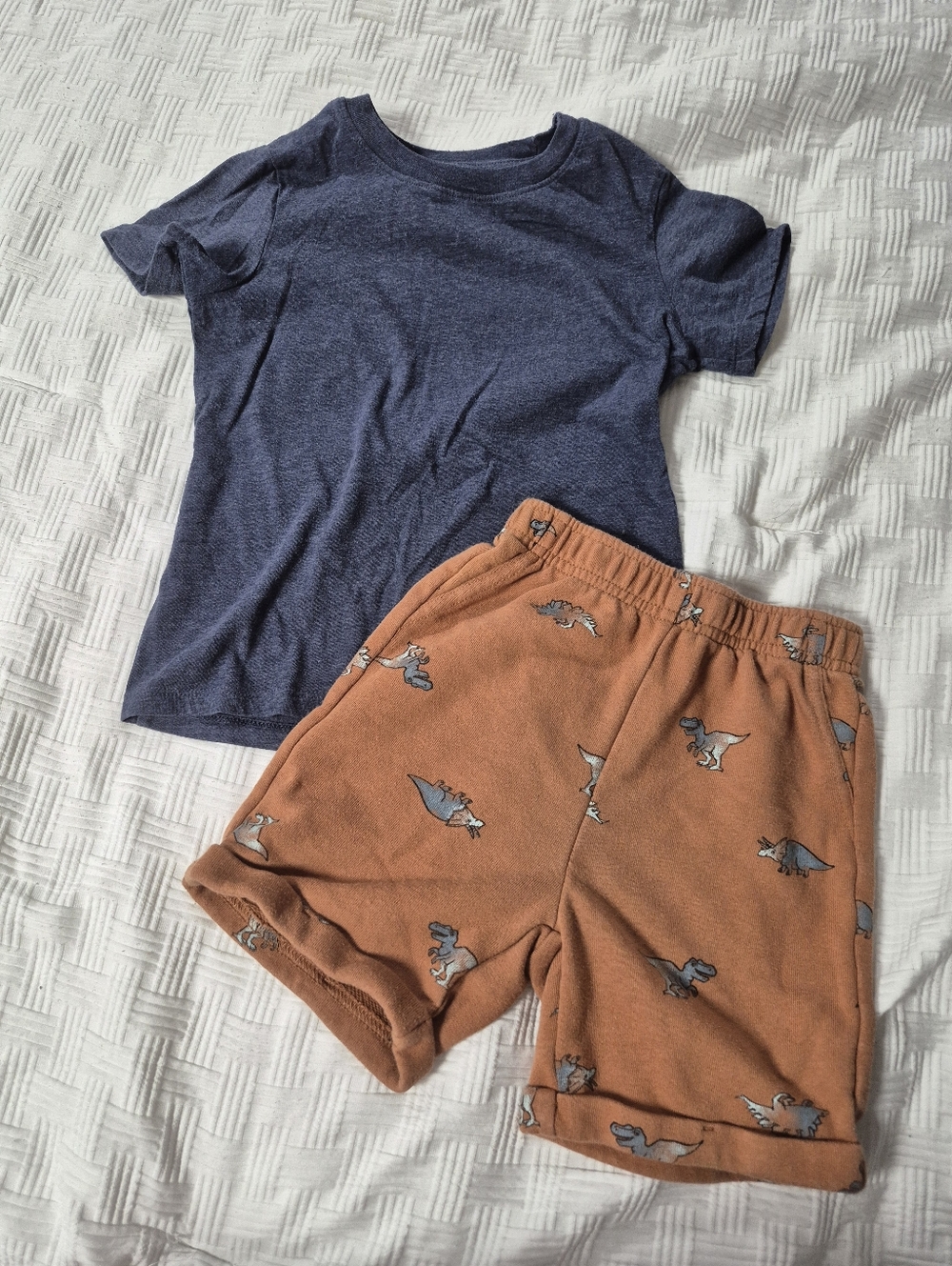 Short Sets - Picture 4 of 6